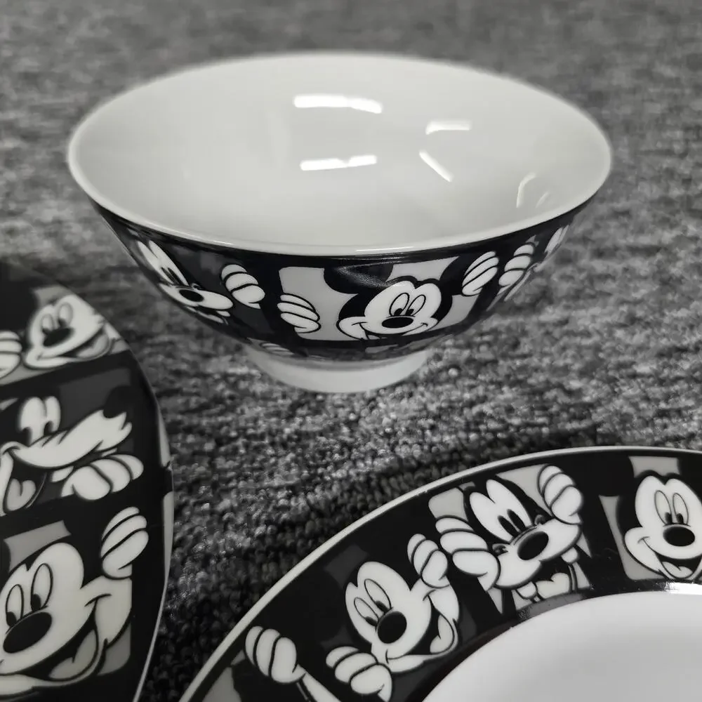 Disney Mickey Mouse & Goofy Grid Dinnerware Set 3 Piece Black & White